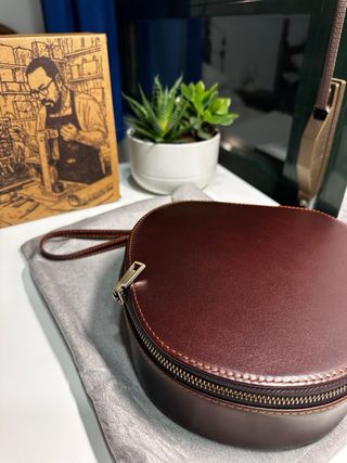 Custodia in pelle per AirPods Max marrone