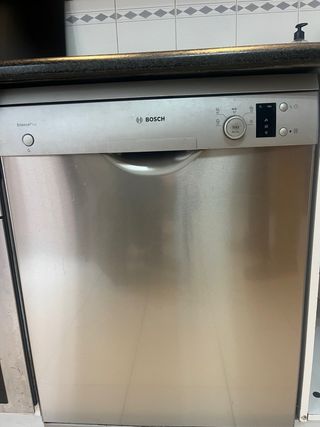 Lavavajillas Bosch SilencePlus Recogida en mano.