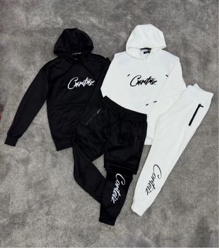 Conjunto deportivo hoodie y pantalón