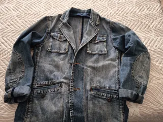 Chaqueta vaquera estilo blazer