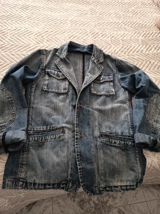 Chaqueta vaquera estilo blazer