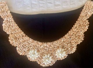 Collar/Gargantilla Dorado con Perlas/a estrenar