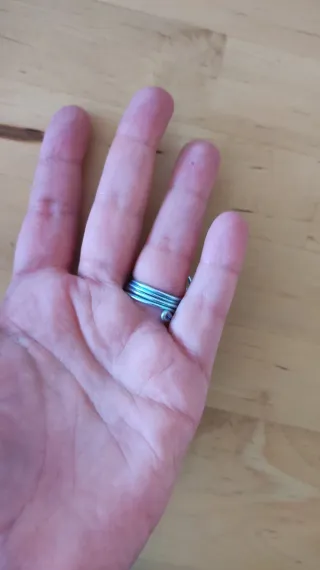 Anillo adaptable azul cielo con perla