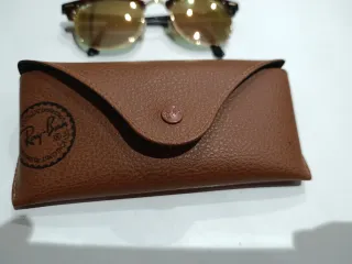 Gafas Ray-Ban Marrones y Doradas con Funda