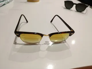 Gafas Ray-Ban Marrones y Doradas con Funda