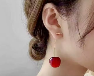 Pendientes Cereza Dorados y Rojos/a estrenar