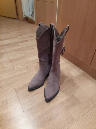Botas cowboy grises nuevas