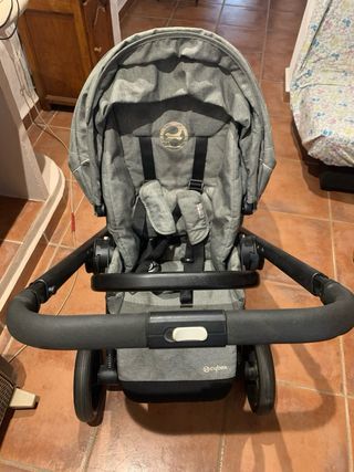 Carro de bebé Cybex gris también incluye el grupo0