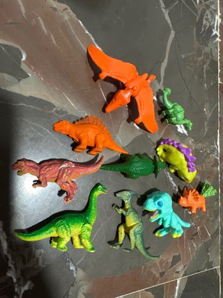 Lote 9 figuras dinosaurios