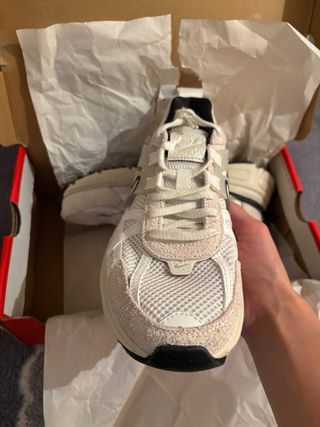 Nike V2K Run Beige/Blanco