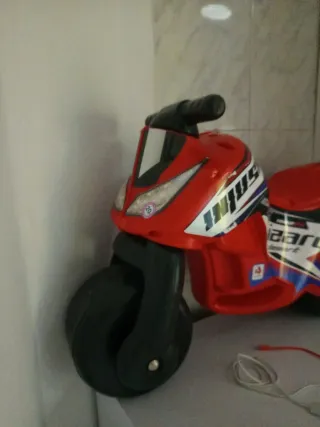 Moto de juguete para niños