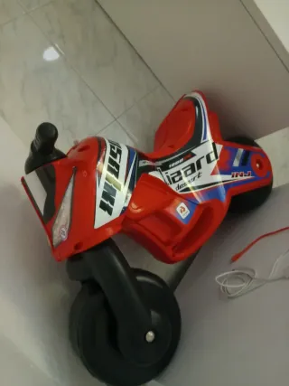 Moto de juguete para niños