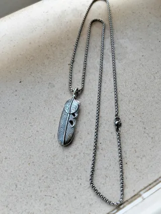 Colgante Pluma con Cadena