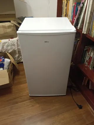 Nevera Pequeña Blanca