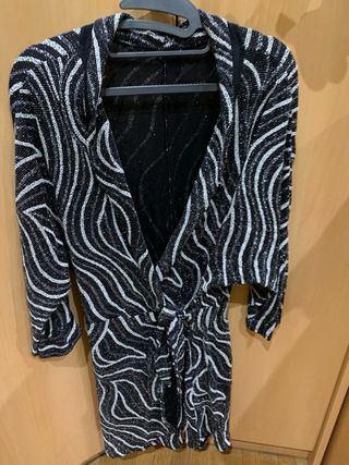 Vestido fiesta Zara Talla M, impecable. Elástico.