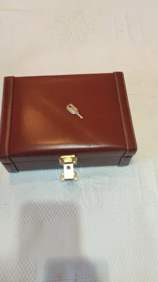 Joyero de piel sin estrenar