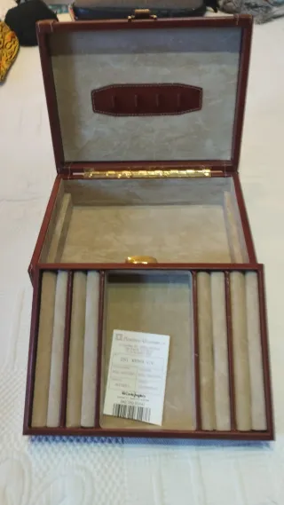 Joyero de piel sin estrenar