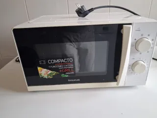 Microondas Taurus Compacto 700W