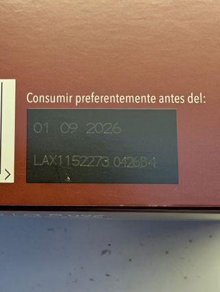 Cafetera Nespresso Inissia Negra + Regalo