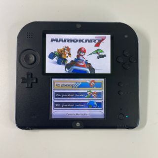 Nintendo 2DS Mario Kart 7 con gioco e accessori
