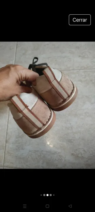 Zapatos de ante beige y marrón