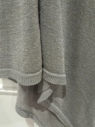 Capa plateada brillante