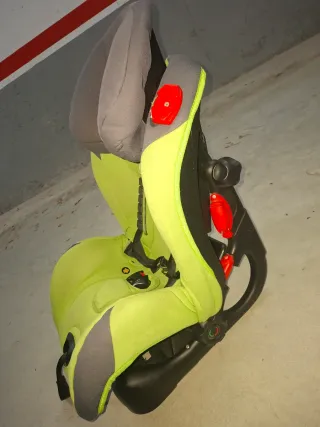 Silla de coche infantil