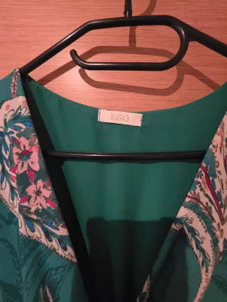 Vestido largo estampado verde