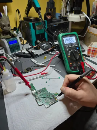 Reparacion consola: microsoldadura