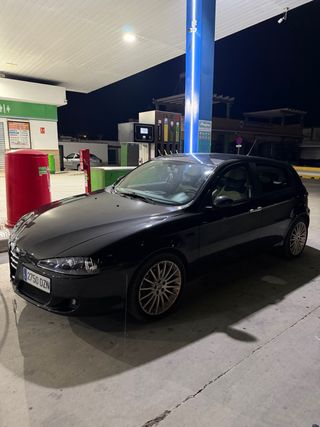 Alfa Romeo  147 2006