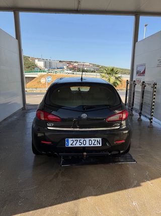 Alfa Romeo  147 2006