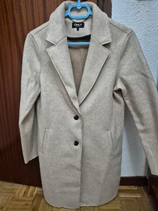 Cazadora ONLY beige talla S