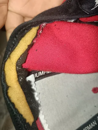 Cappellino Jordan Rosso e Grigio