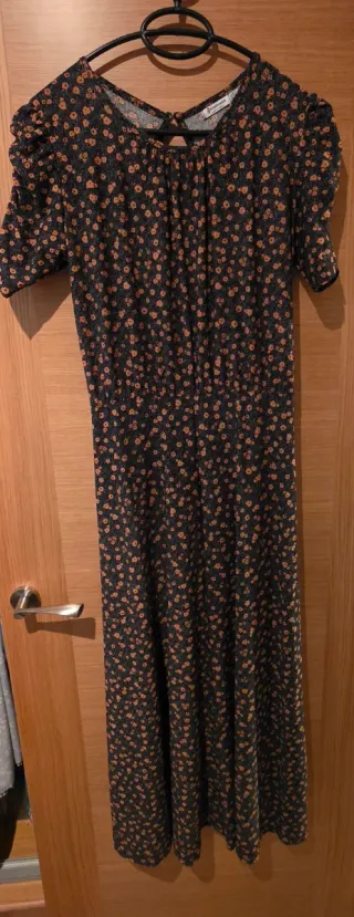 Vestido largo estampado floral con espalda abierta