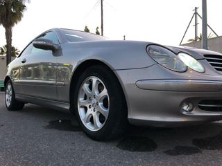 Mercedes-Benz  CLK 2002