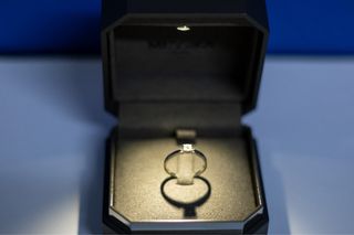 Anillo oro blanco con diamante