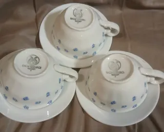 3 Tazas de Porcelana con Rosas Azules