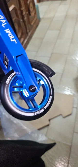 Patinete Bestial Wolf Booster B18 Azul