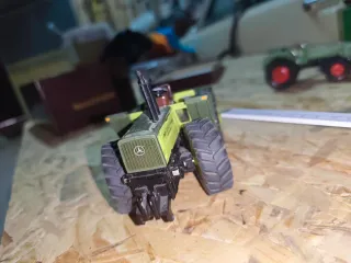 Trattore Siku MB Trac 1800