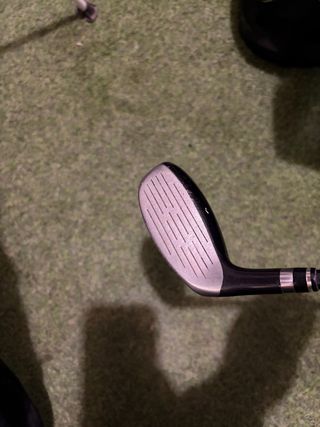 Wilson Staff Híbrido 4 22º