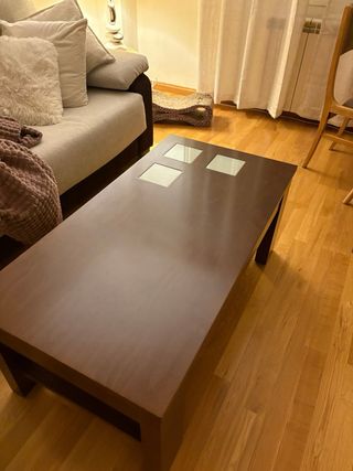 Mesa de centro madera, 4 sillas y mueble TV