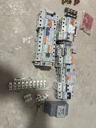 Diferenciales y accesorios eléctricos