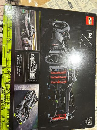 LEGO Technic Peugeot 9X8 24h Le Mans