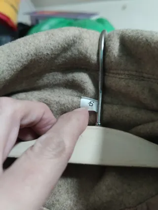 Chaqueta beige mujer