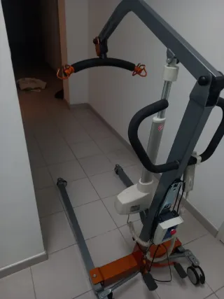 Grúa personas dependientes