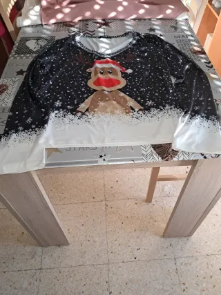 Camiseta Navideña Reno Multicolor Copos de nieve