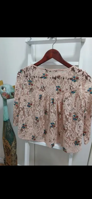Blusa Zara Encaje Flores Talla M