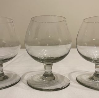 Vasos para chupito (12) y copas brandy o licor (4)