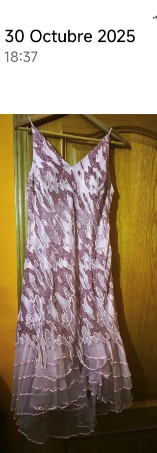 Vestido fiesta rosa lentejuelas volantes