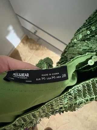 Vestido lentejuelas verde con flecos